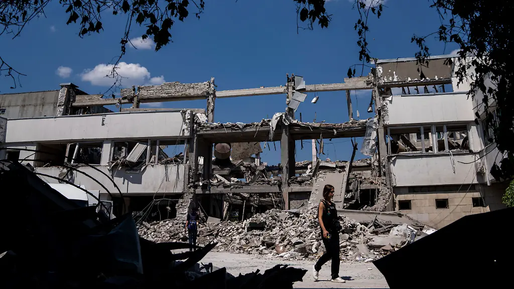 7ed557ad657ce272757cd0c61bcb2f45