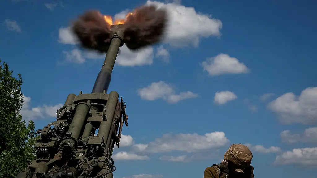 2022-06-06T190314Z-1034663053-RC2AMU9HGHRS-RTRMADP-3-UKRAINE-CRISIS-DONBAS