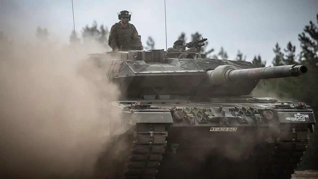 Ein-Leopard-2-Panzer-der-Bundeswehr