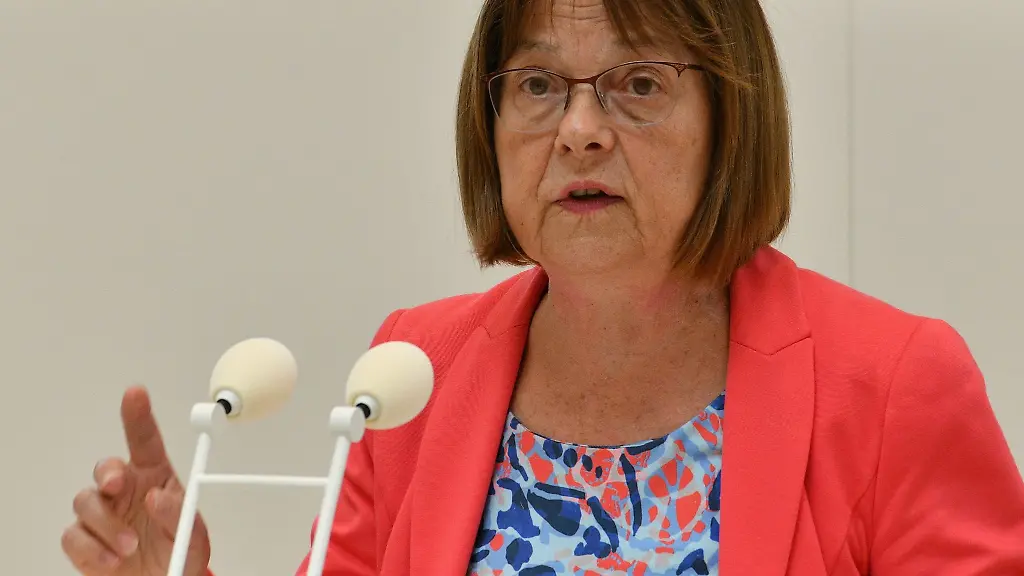 Brandenburgs-Gesundheitsministerin-Ursula-Nonnemacher-Gruene