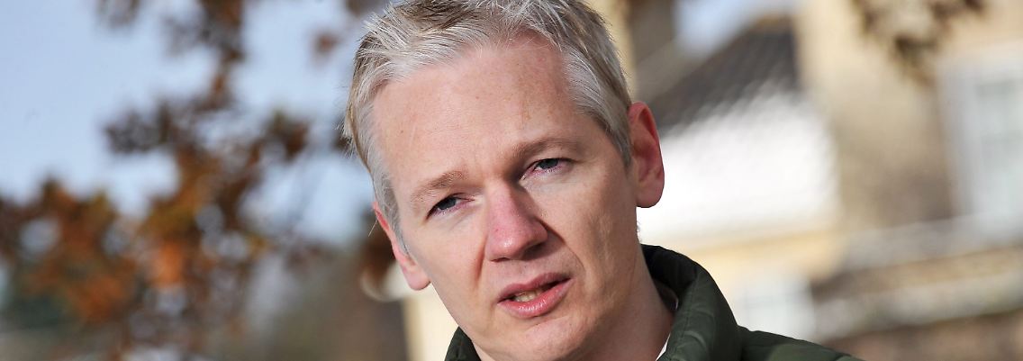 Assange bestreitet die Vorwürfe der Frauen.