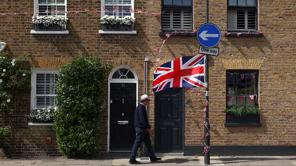 2022-06-04T155526Z-1867867867-RC22LU9I0VTM-RTRMADP-3-BRITAIN-ROYALS-PLATINUM-JUBILEE
