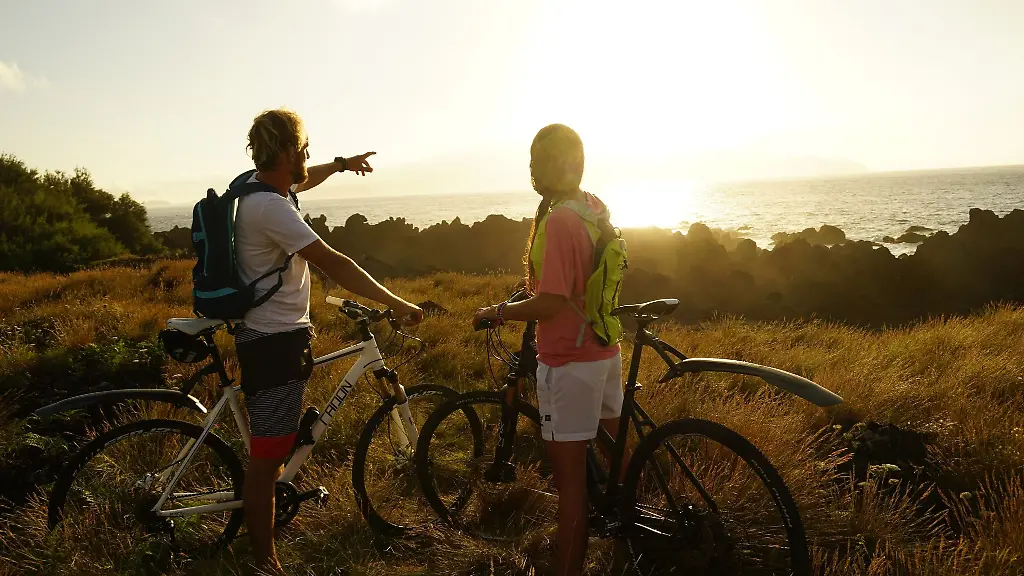 Natur-entdecken-Mit-dem-Fahrrad-ist-man-mobil-kommt-voran-aber-nicht-so-schnell-das-etwas-verpasst-wird