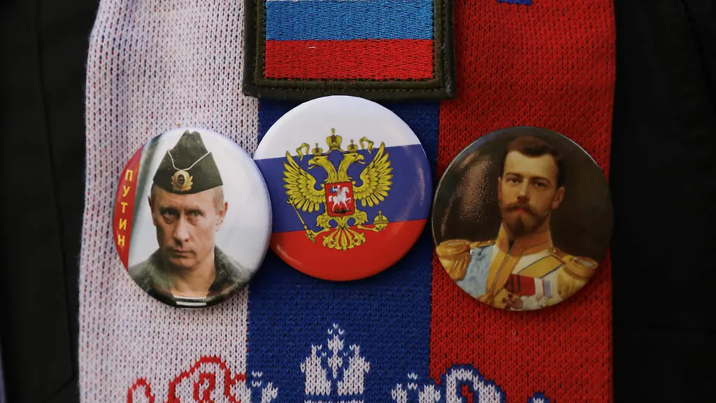 2019-01-17T135724Z-61734157-RC1B8352DE90-RTRMADP-3-SERBIA-RUSSIA