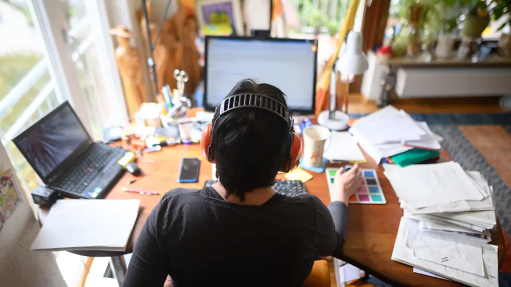 9ef545b24636d0a17c7bd43da3c1a657