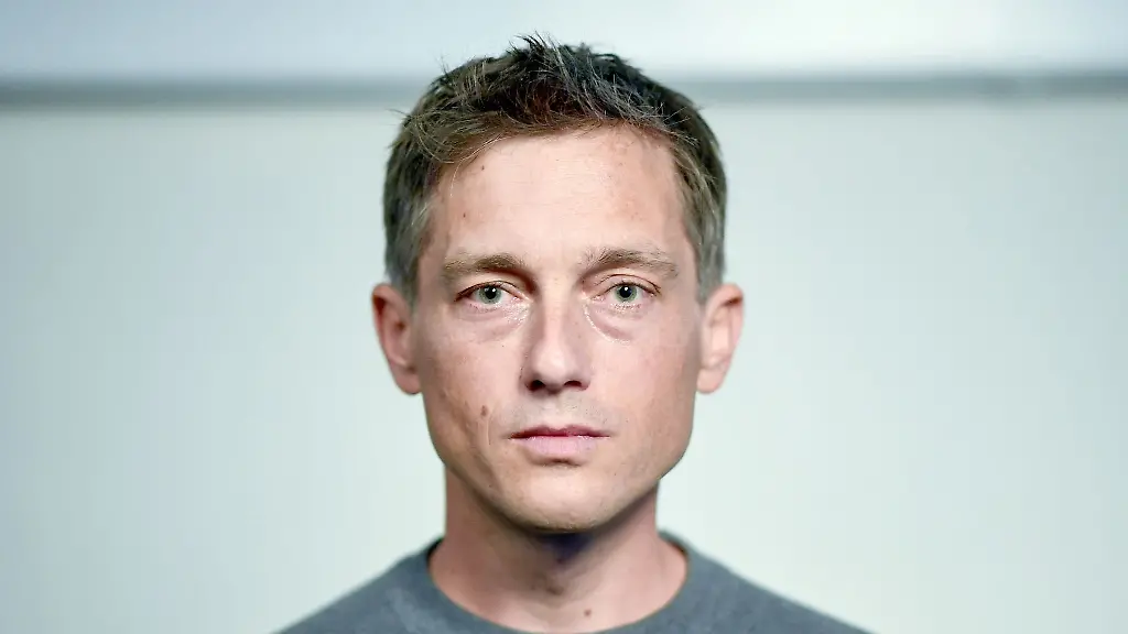 Schauspieler-Volker-Bruch-dreht-in-Norditalien