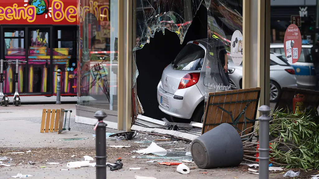 20482a8b8b1700244539f6856b78d2ba