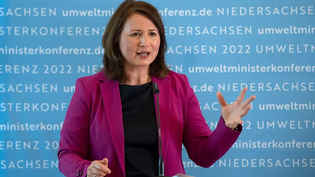 Anja-Siegesmund-Buendnis90-Die-Gruenen-Umweltministerin-von-Thueringen-gibt-eine-Pressekonferenz