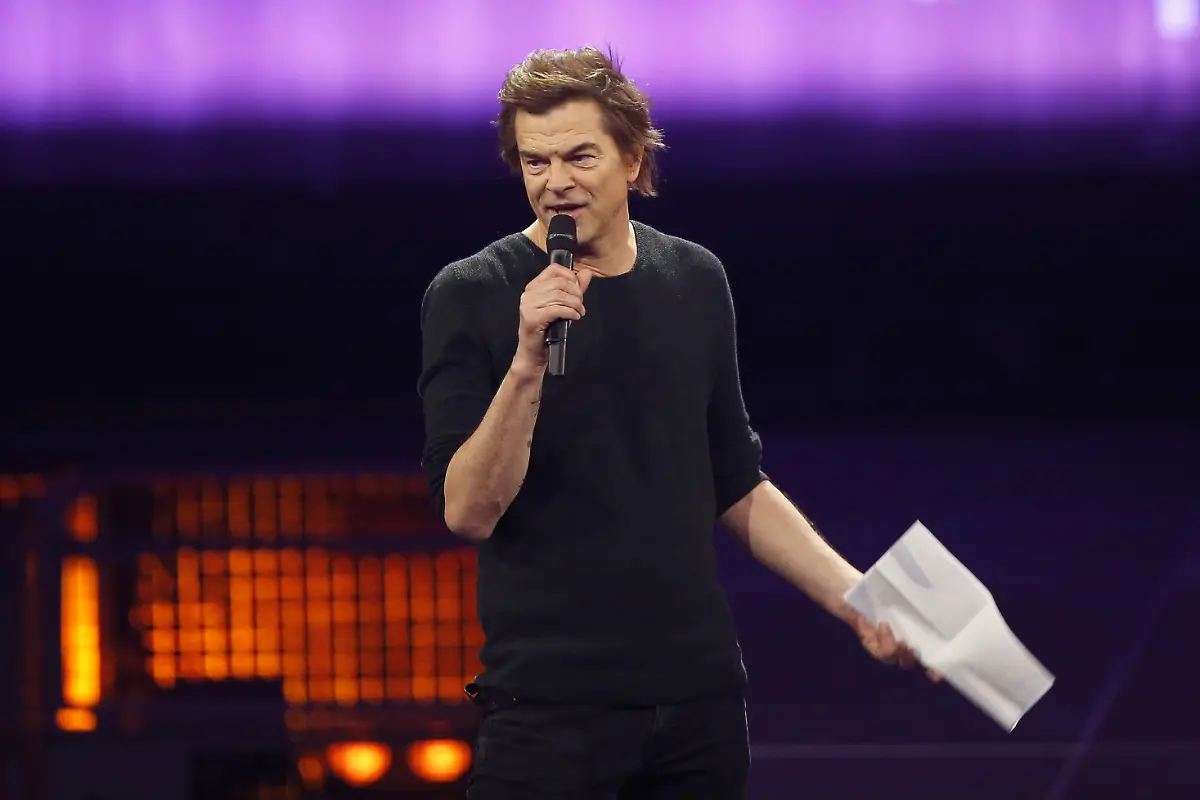 2018-04-12T184406Z-1216100434-UP1EE4C1G1IO2-RTRMADP-3-GERMANY-AWARDS-ECHO