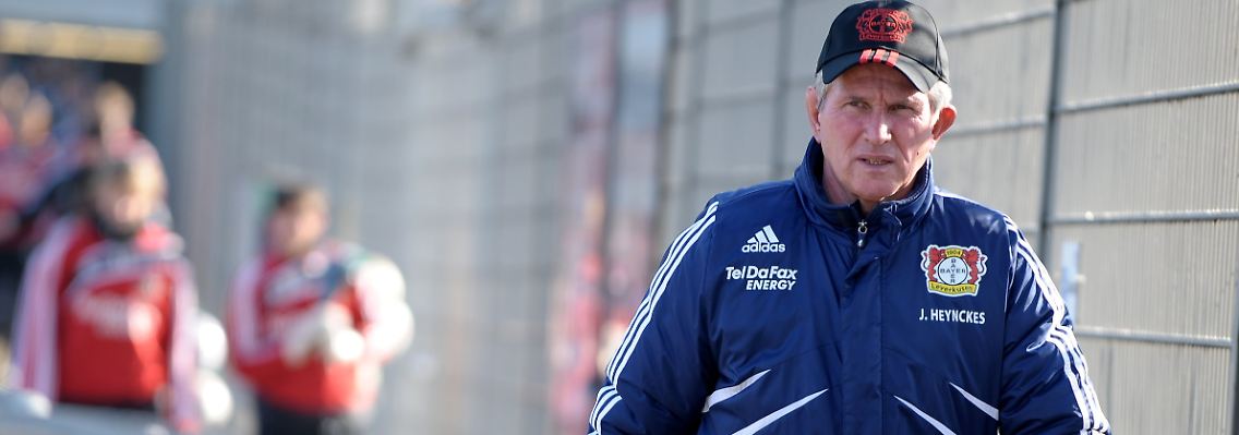 Er hat den Hut auf: Jupp Heynckes. Na ja, besser gesagt die Kappe.