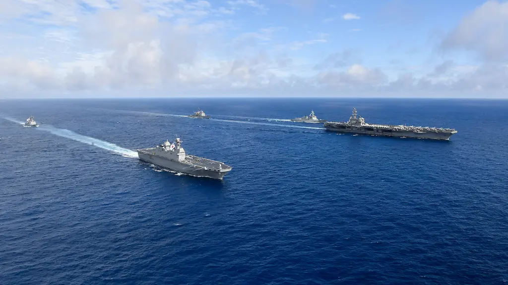 Ein-gemeinsames-Seemanoever-der-USA-und-Suedkorea-hat-Nordkorea-mit-Raketen-beantwortet