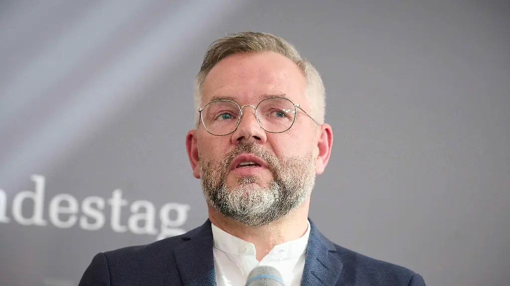 d3066e032ce73bfe5479caef403594ac