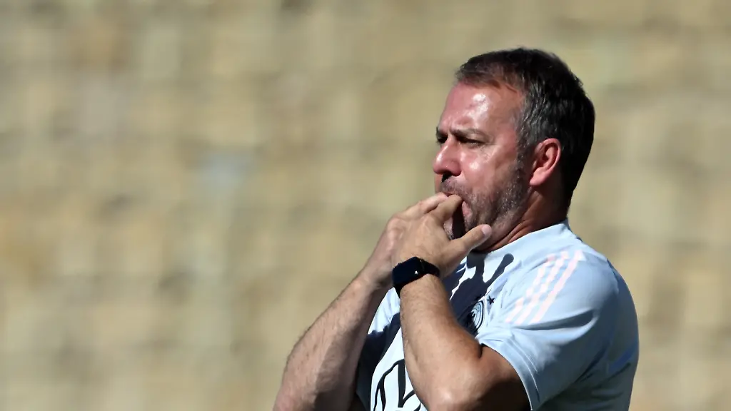 52ae8aeb8d2ca975bbcfd86b6757ac65