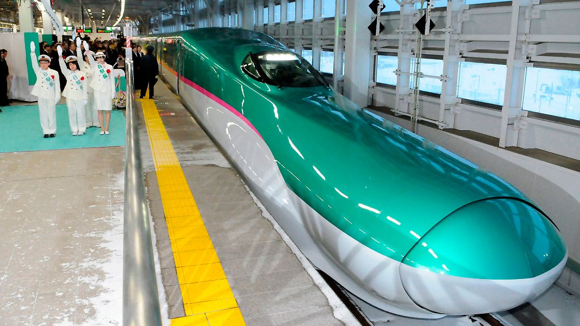 Japan entwickelt seit den 1960er Jahren immer wieder neue Modelle des Schnellzugs Shinkansen.