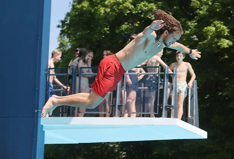 3bc7b1f61264d67e00476a0eb5a5f65a