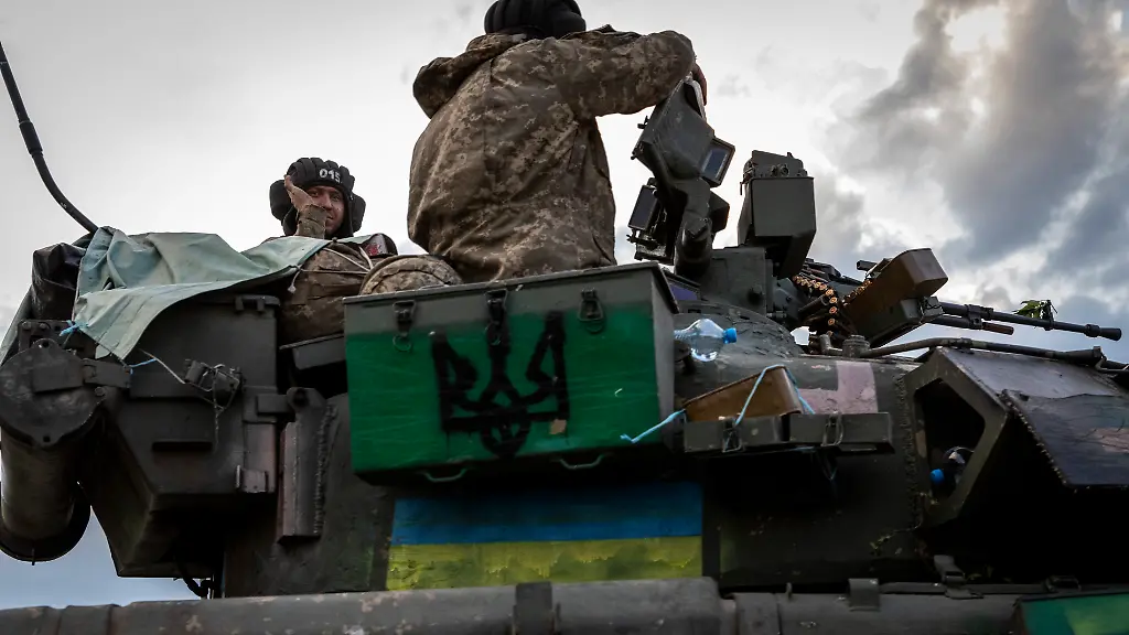 Laut-der-stellvertretenden-ukrainischer-Verteidigungsministerin-will-Russland-Kiew-mit-den-eingekesselten-Soldaten-erpressen