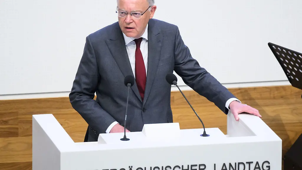 Stephan-Weil-SPD-Ministerpraesident-Niedersachsen-spricht