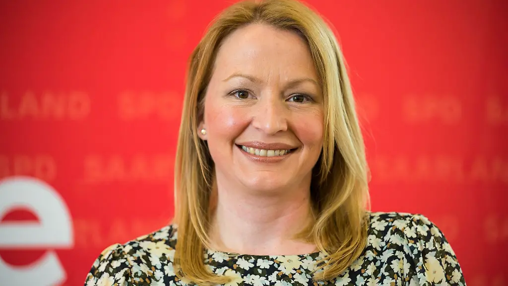 Die-saarlaendische-Bildungsministerin-Christine-Streichert-Clivot-in-Saarbruecken