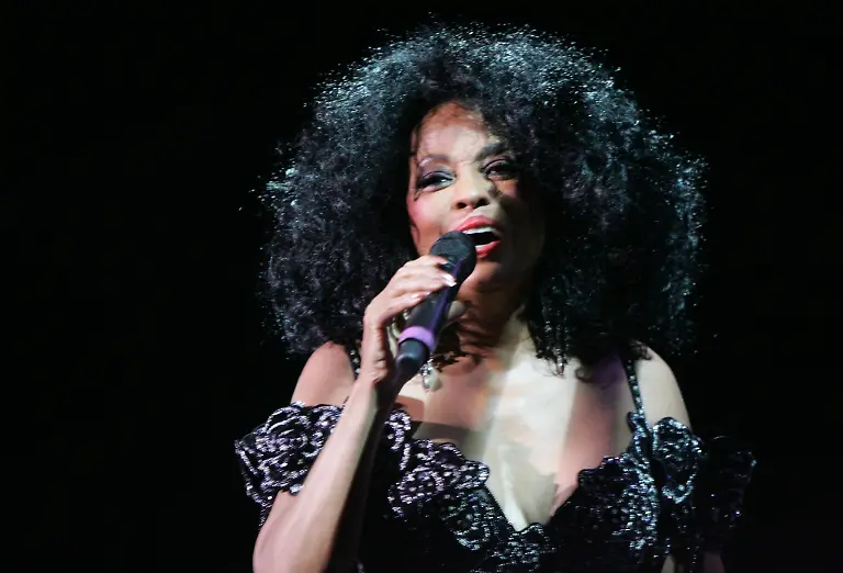 Saengerin-Diana-Ross-ist-beim-Konzert-zu-Ehren-des-70-Thronjubilaeums-von-Queen-Elizabeth-mit-dabei