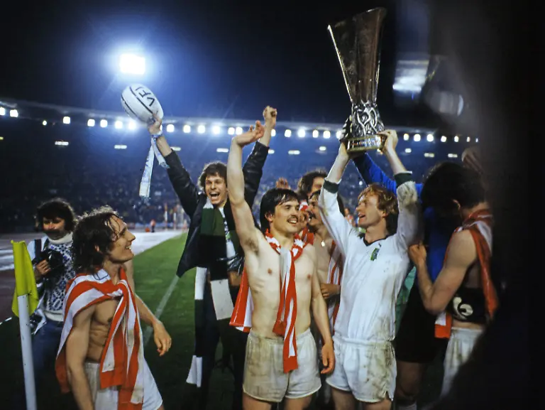 bg-europapokalsieger-d-25