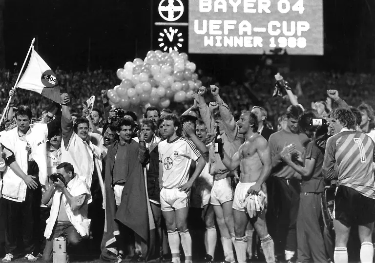 bg-europapokalsieger-d-33