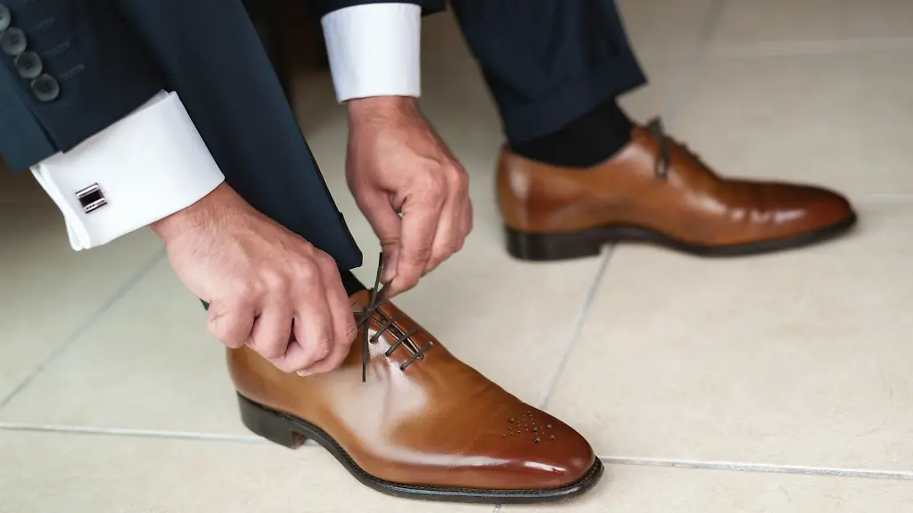 Diese-eleganten-Schuhe-benoetigt-jeder-Mann-im-Kleiderschrank