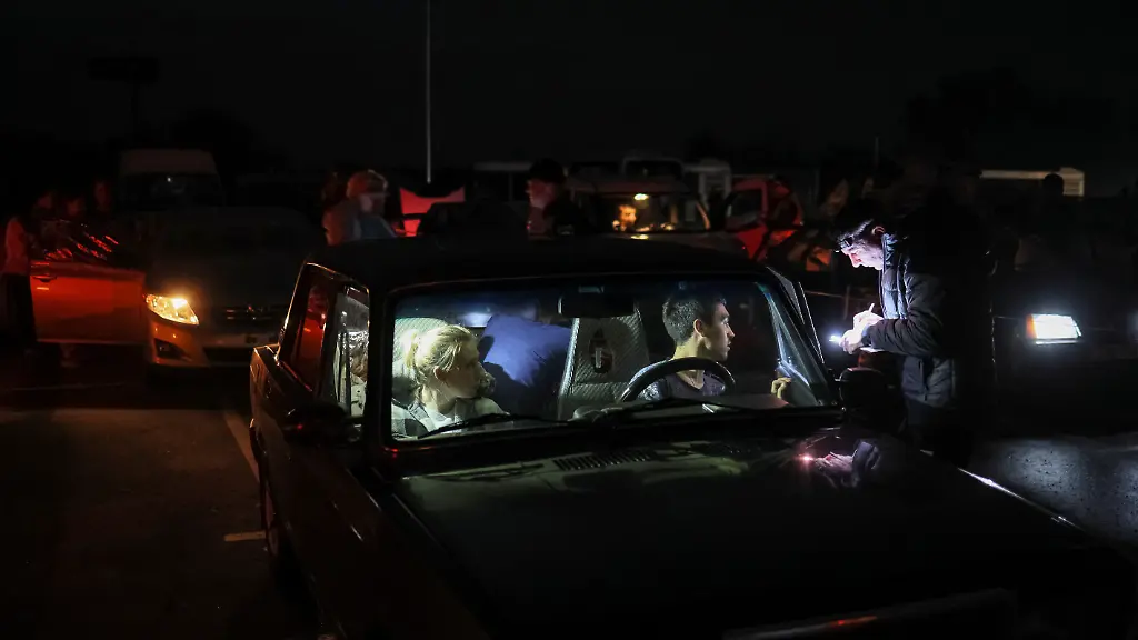 9803f8515f1633ac53d689b0b017d108