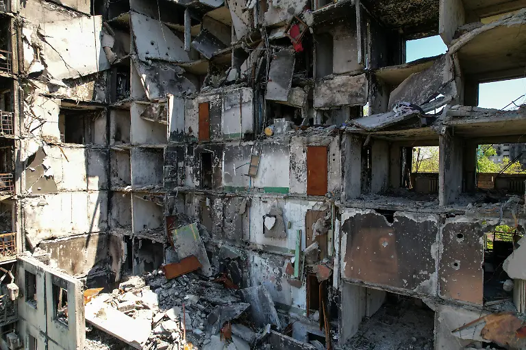 2022-05-11T173255Z-866983583-RC215U97HGKE-RTRMADP-3-UKRAINE-CRISIS-MARIUPOL