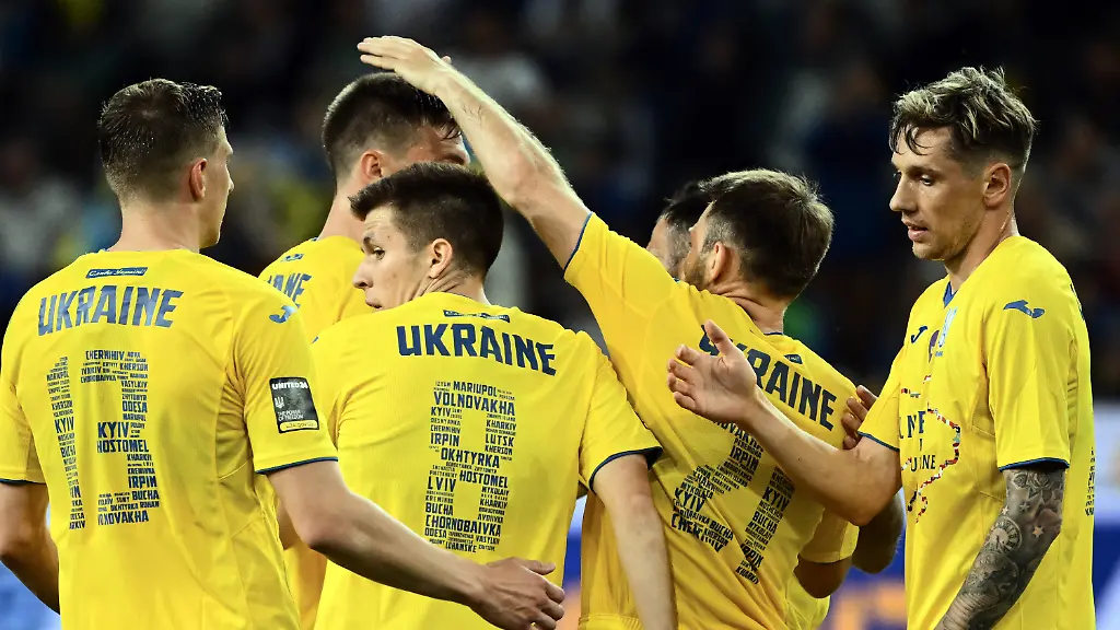 ee93b6cb4ac2df480cd7fc19c87d2266