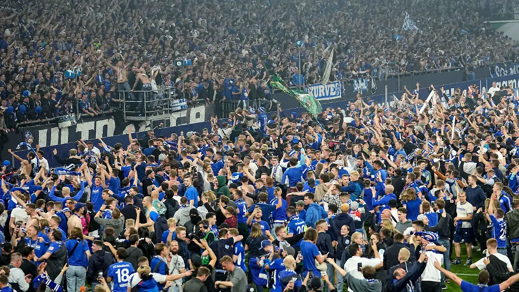 150b846d398ff9cc32945bd3cb5cdb92