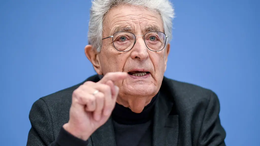 Gerhart-Baum-Bundesminister-a-D