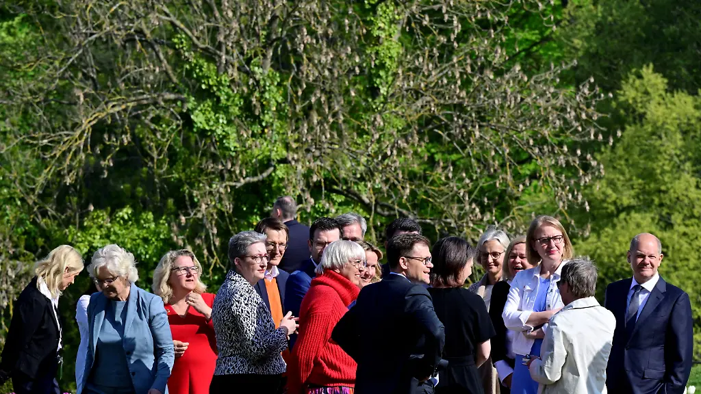 9862f29f754addab827a0bffd4c6d828