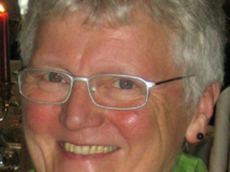 Henny Engels ist Geschäftsführerin des Deutschen Frauenrats. Dieser vereint mehr als 50 Frauenverbände und Gruppen, von Businessfrauen bis hin zu den Frauengruppen der Parteien.