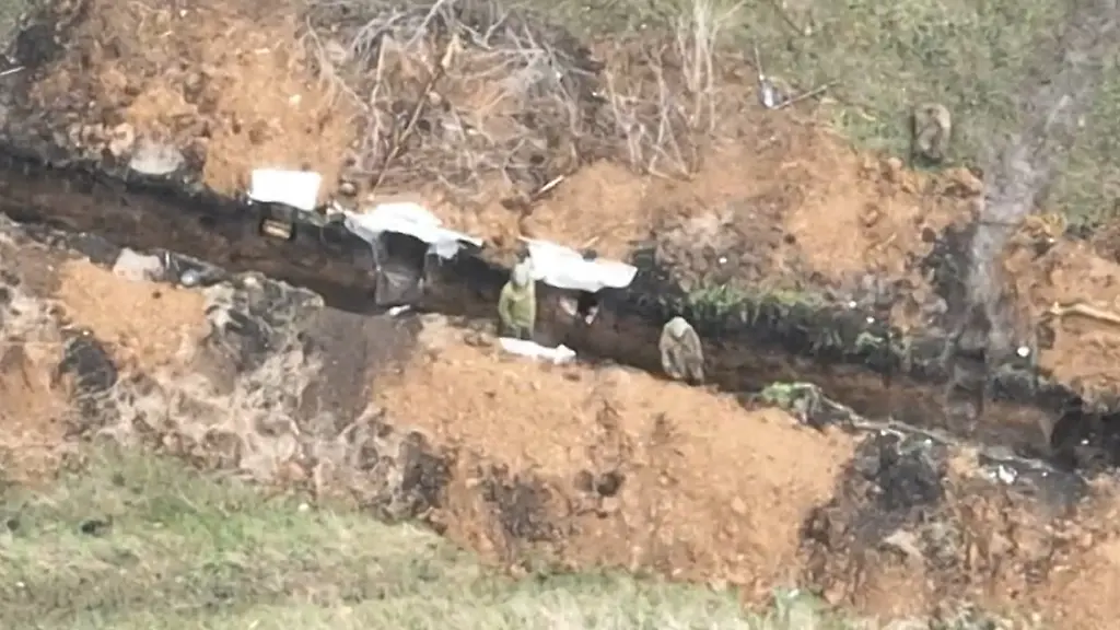 Schuetzengraben-Dummys