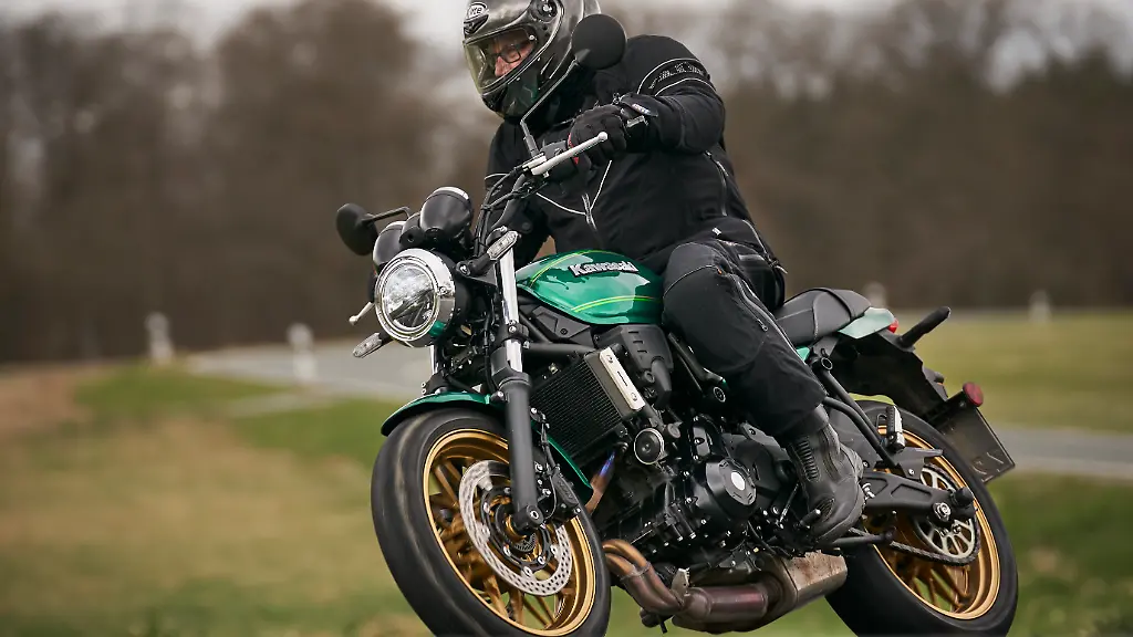 Kawasaki-Z-650-DSC9806