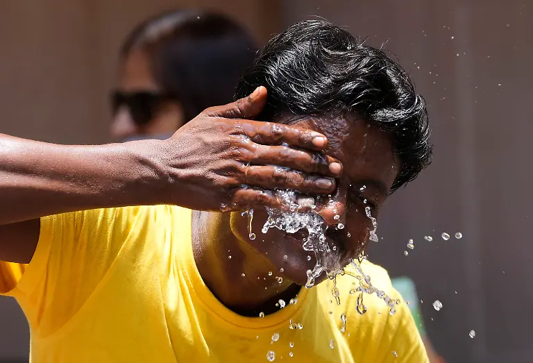 5993bc4d705df1d394b2a586a170ffe3