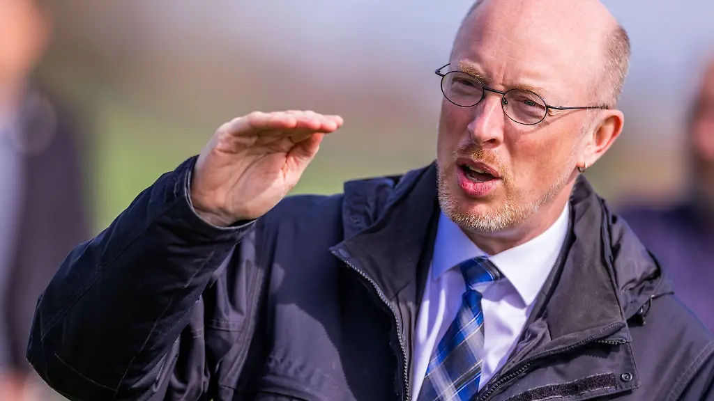 Christian-Pegel-spricht