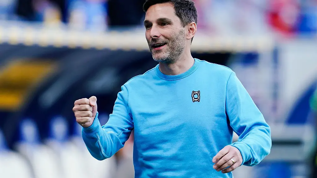 Stefan-Leitl-kommt-ins-Stadion