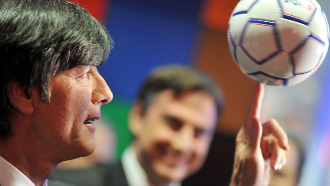 Das wäre doch was: Auch Bundestrainer Joachim Löw soll ein Kandidat sein.