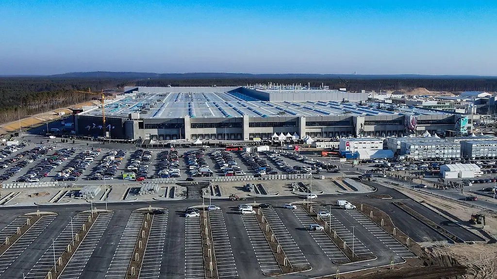Das-neue-Werk-der-Tesla-Fabrik-Berlin-Brandenburg