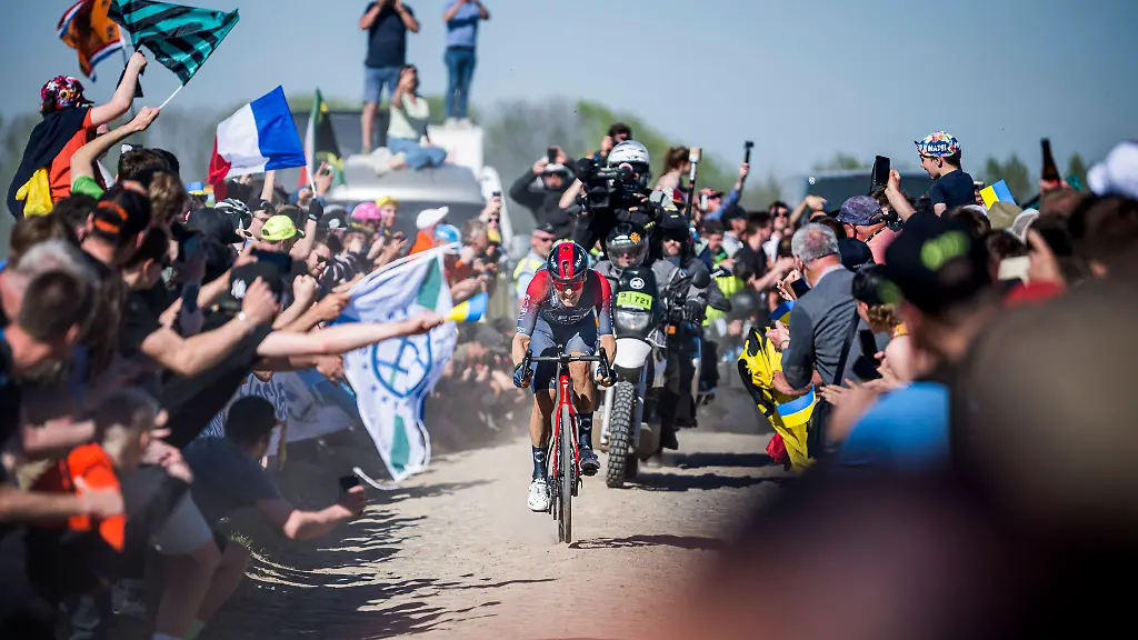 9f16e89d4f14c0479696ec597b7cf67e