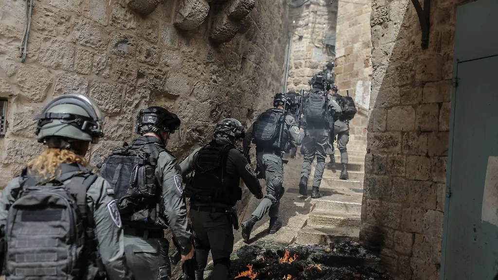 c6d4044f33749214f3c1cfddb0125140