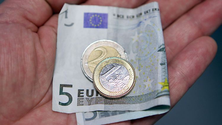 Nach monatelangen Verhandlungen waren am Ende aus fünf Euro mehr acht Euro mehr geworden.