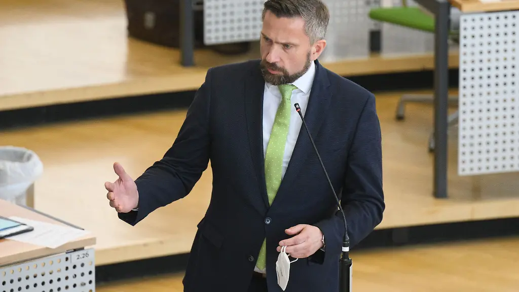 Sachsens-Wirtschaftsminister-Martin-Dulig-spricht-in-Dresden