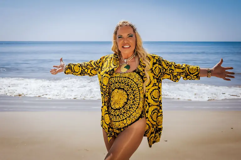 lJcCPXK5Zfh4-kampf-der-realitystars-rich-nana-04