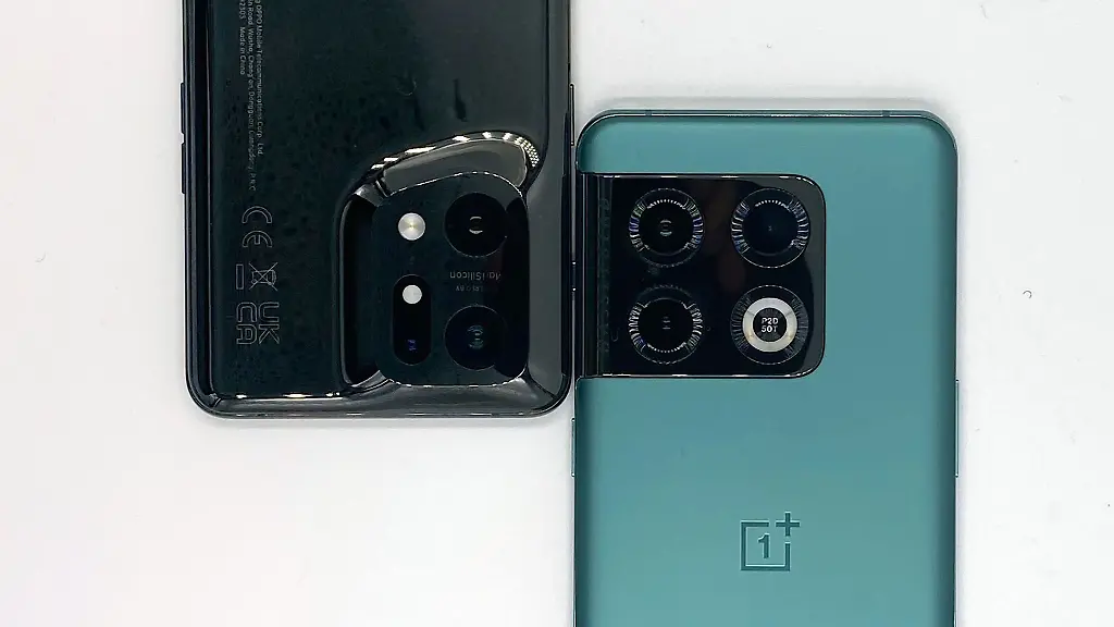 Oppo-setzt-beim-X5-Pro-l-auf-zwei-50-Megapixel-Kameras-und-eine-2x-Zoomkamera-Das-OnePlus-10-Pro-hat-eine-48-Megapixel-Hauptkamera-eine-50-Megapixel-Weitwinkelkamera-und-eine-Zoomkamera-mit-3-3-facher-Vergroesserung