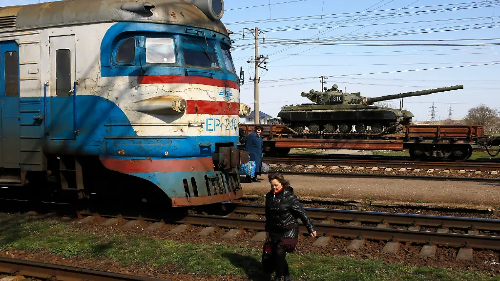 2014-03-31T120000Z-322478848-GM1EA4104UK01-RTRMADP-3-UKRAINE-CRISIS-1