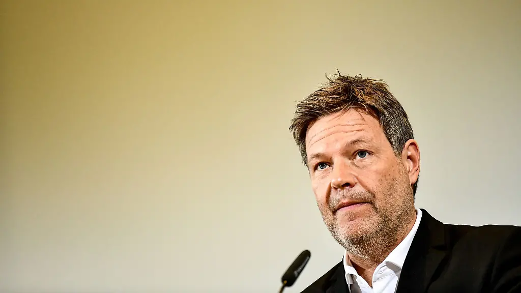 Robert-Habeck-Buendnis-90-Die-Gruenen-Bundesminister-fuer-Wirtschaft-und-Klimaschutz-schliesst-Fracking-in-Deutschland-vorerst-aus