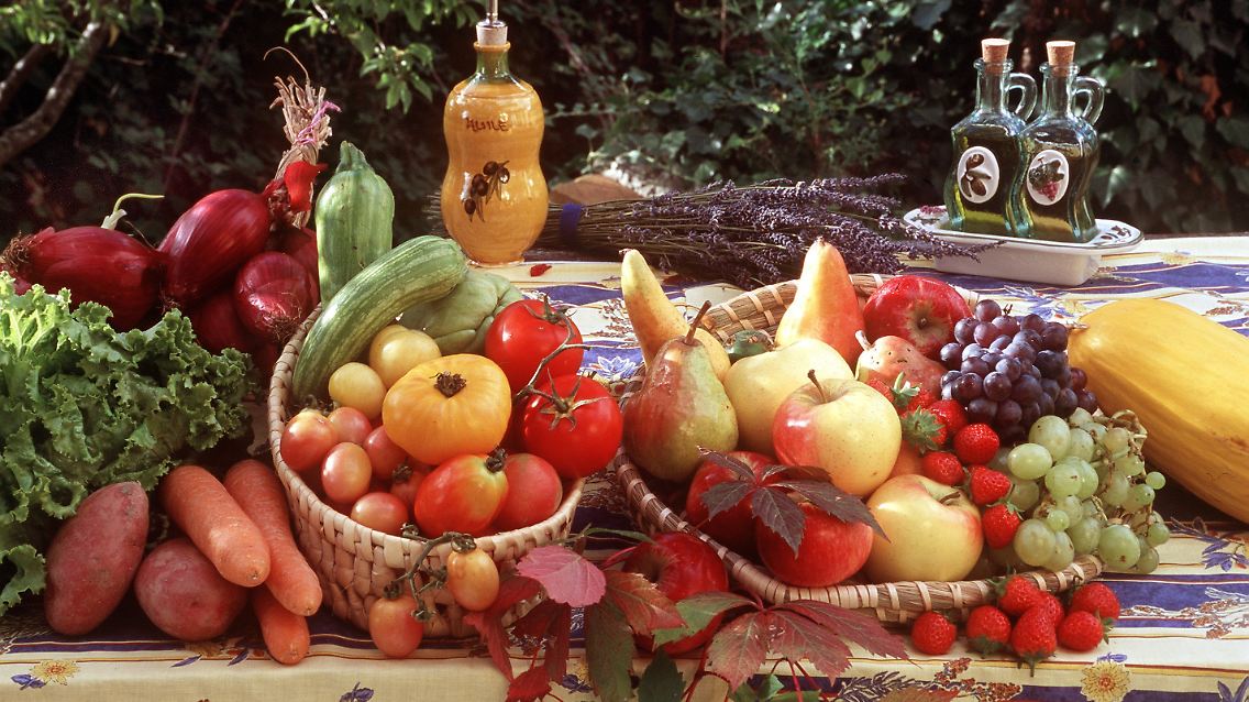 Stillleben, ob in der Kunst oder im wirklichen Leben, sind ohne Äpfel kaum denkbar.