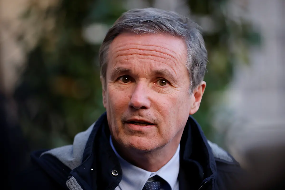 2022-02-28T165050Z-700970567-RC24TS90YWF3-RTRMADP-3-UKRAINE-CRISIS-FRANCE-ELECTION